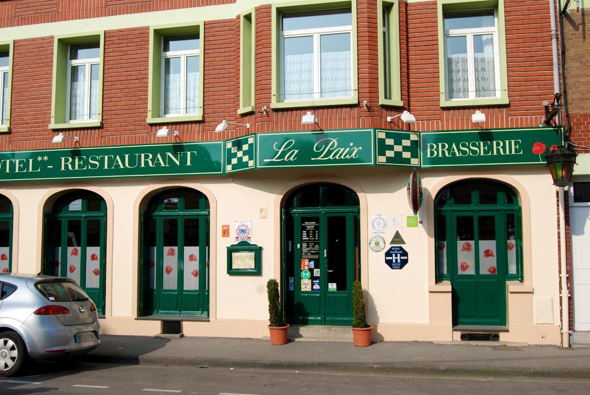 Hotel De La Paix Albert Exteriör bild